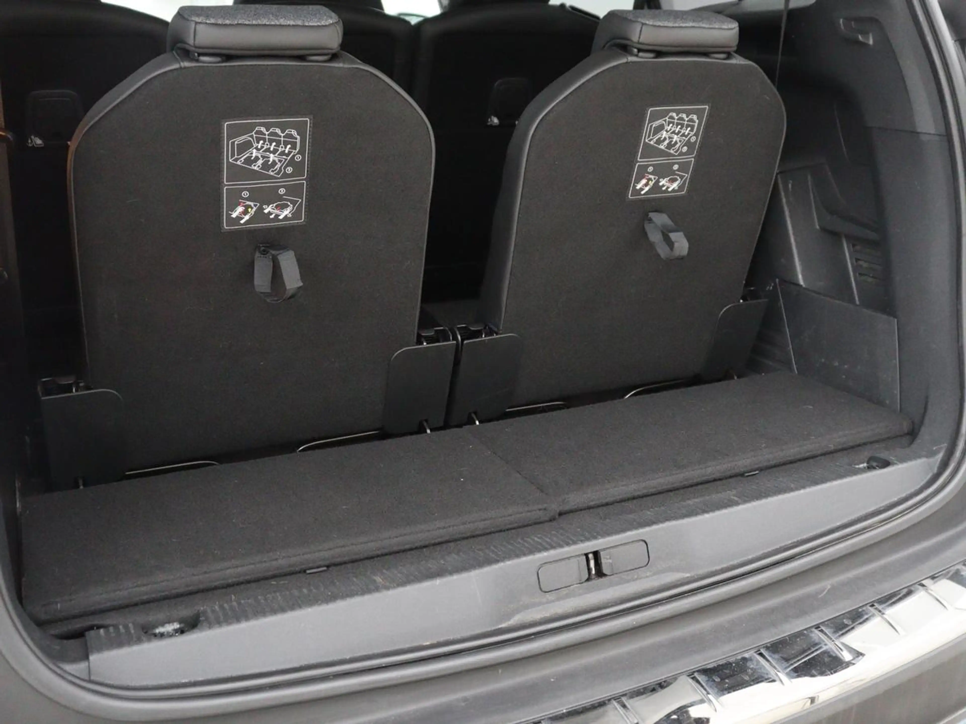 Peugeot 5008 1.2 PureTech Allure | 7p | Trekhaak | Carplay | Ca — photo 13