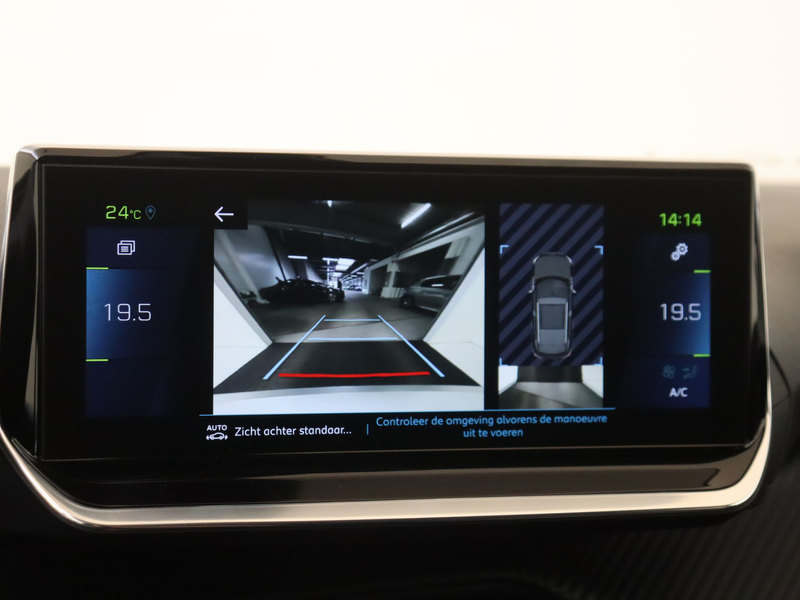 Peugeot e-2008 EV Allure Pack 50 kWh — photo 14