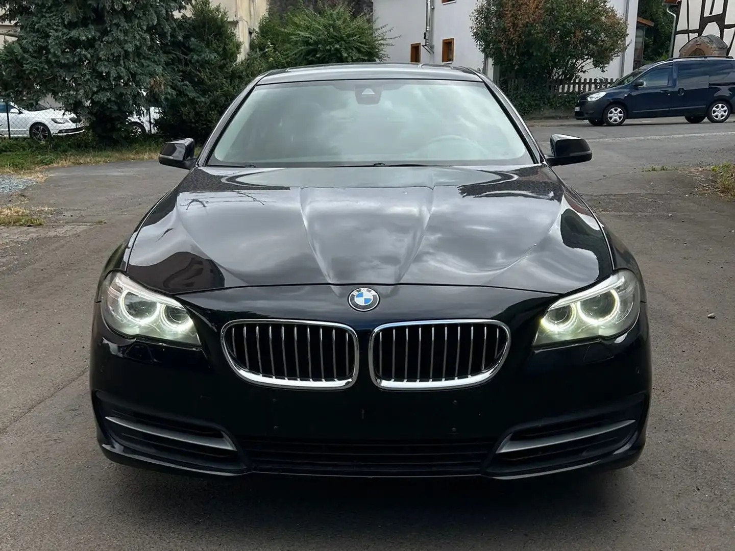 BMW 530 530d Touring Aut. Noir - 2