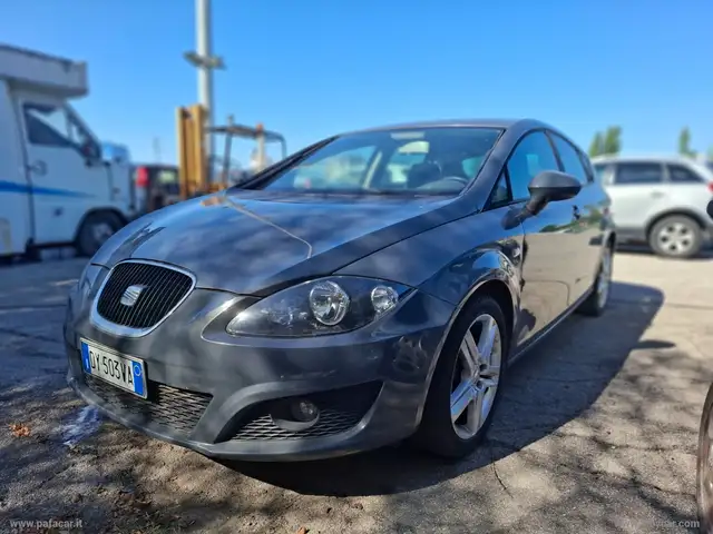 2009 Seat Leon in Grey for sale