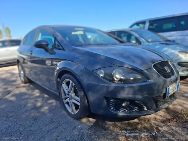 Seat Leon view 3