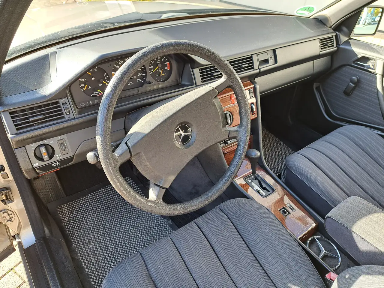 Mercedes-Benz E 230 E-Klasse, foto 6