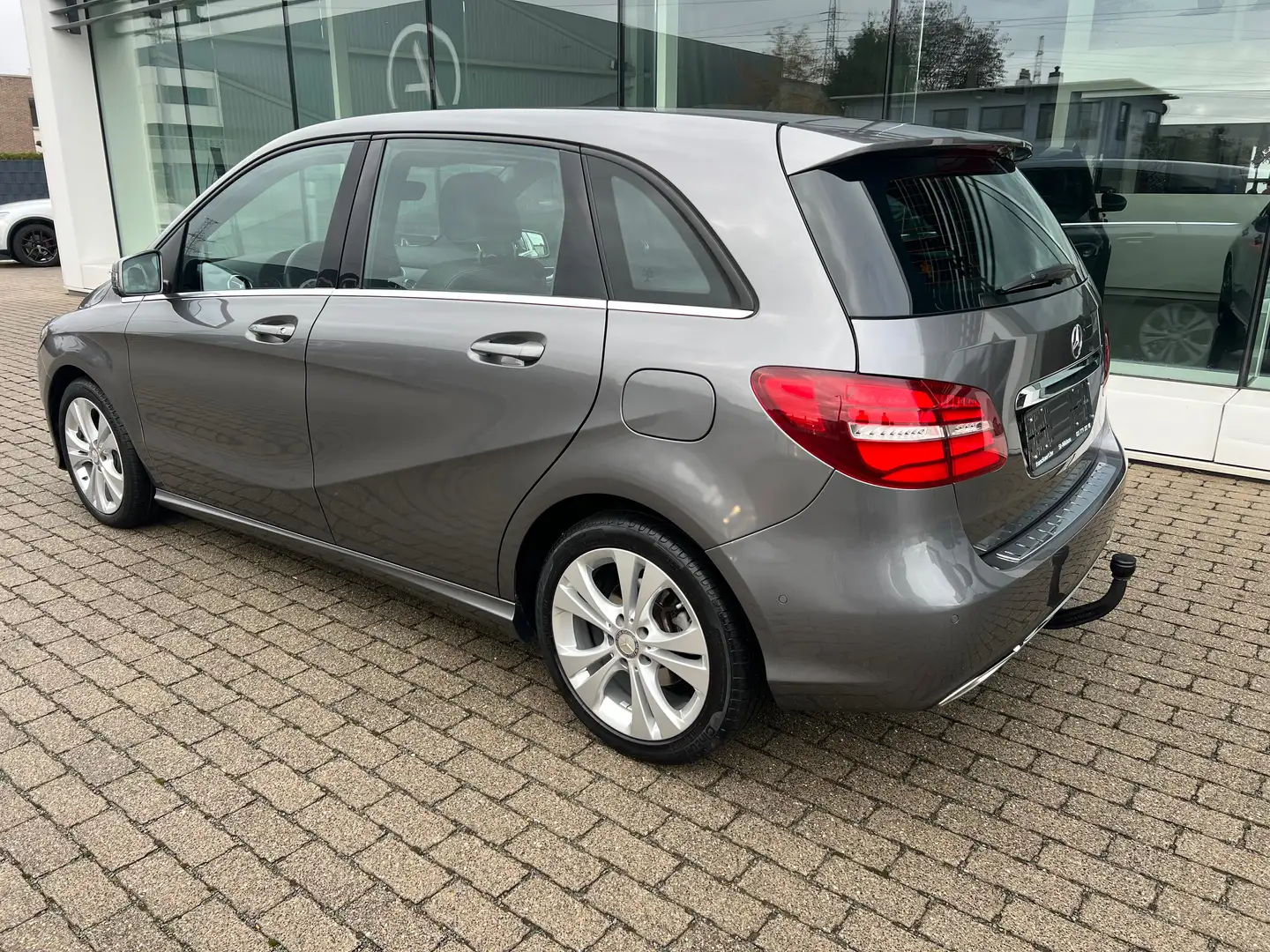 Mercedes-Benz B 180 Autom. Urban LED PDC Spiegelpakket Trekhaak - 2