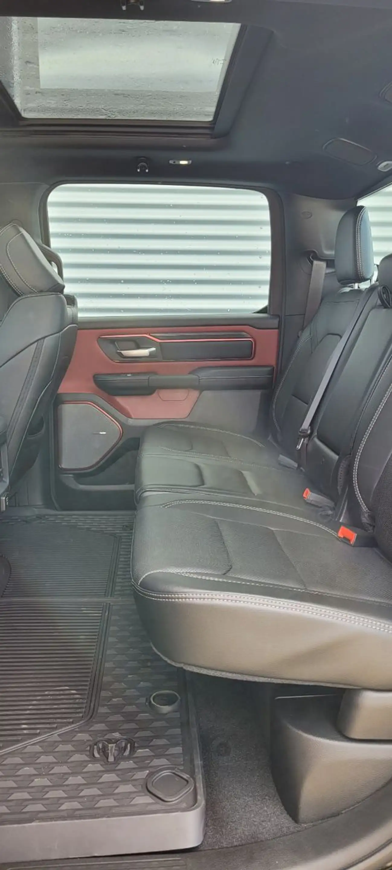 Dodge RAM 1500 Rebel 4x4 3.0L V6 — photo 14