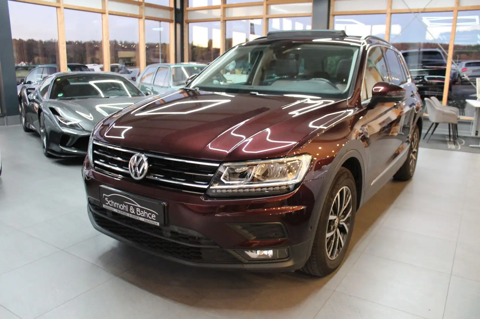 Volkswagen Tiguan 2.0 TDI Comfortline BMT*NAVI*LED*VIRT*PAN Rojo - 1