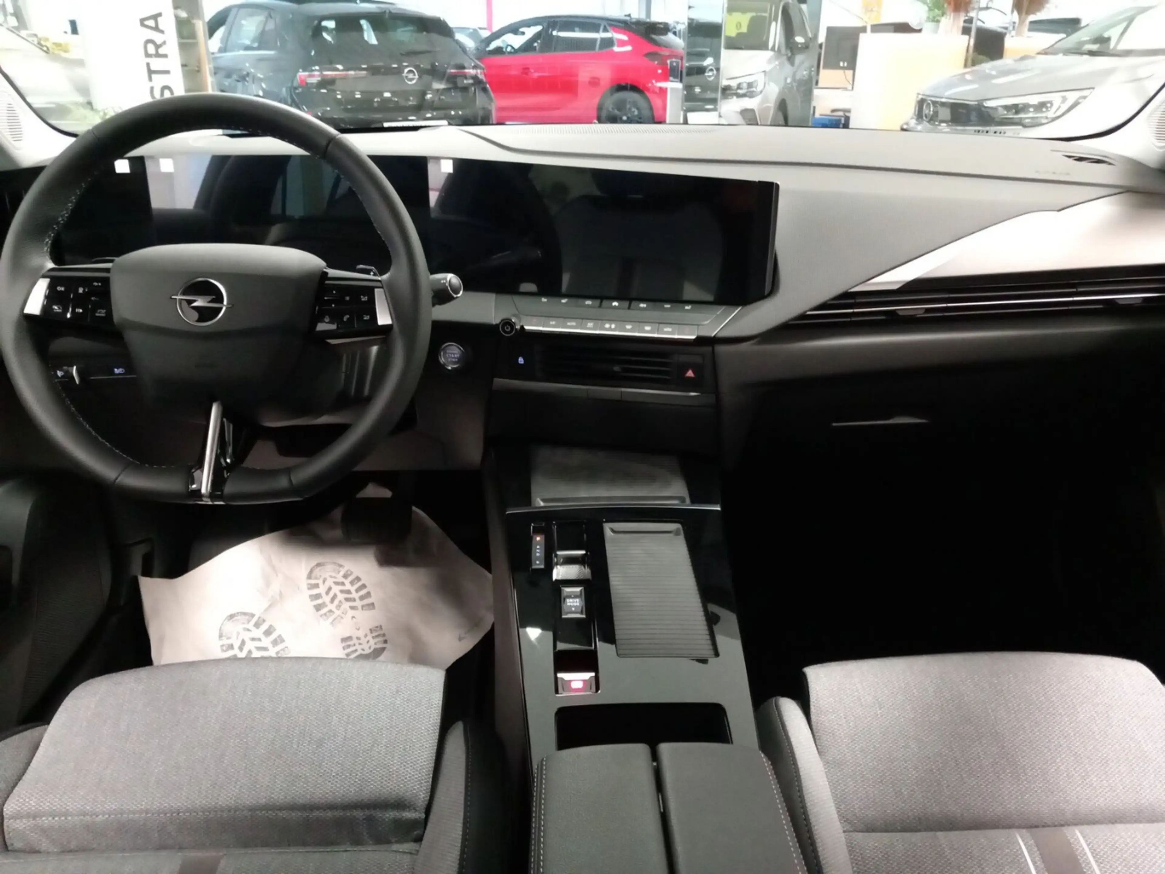 Opel Astra Elegance PHEV 1.6T 133kW, *PDC*RFK*LED* — photo 7