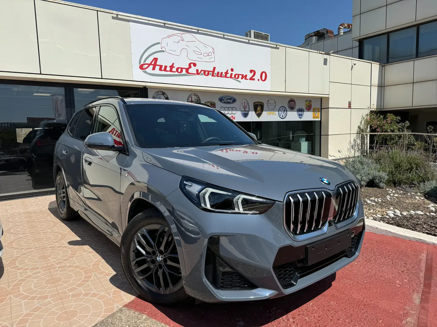 BMW X1 X1 xdrive23d mhev 48V MSport Edition Signature Grau - 1