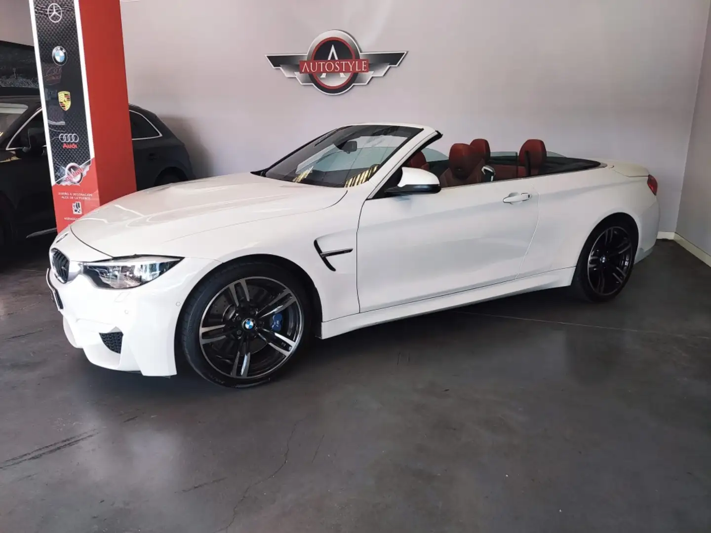BMW M4 Cabrio Wit - 2