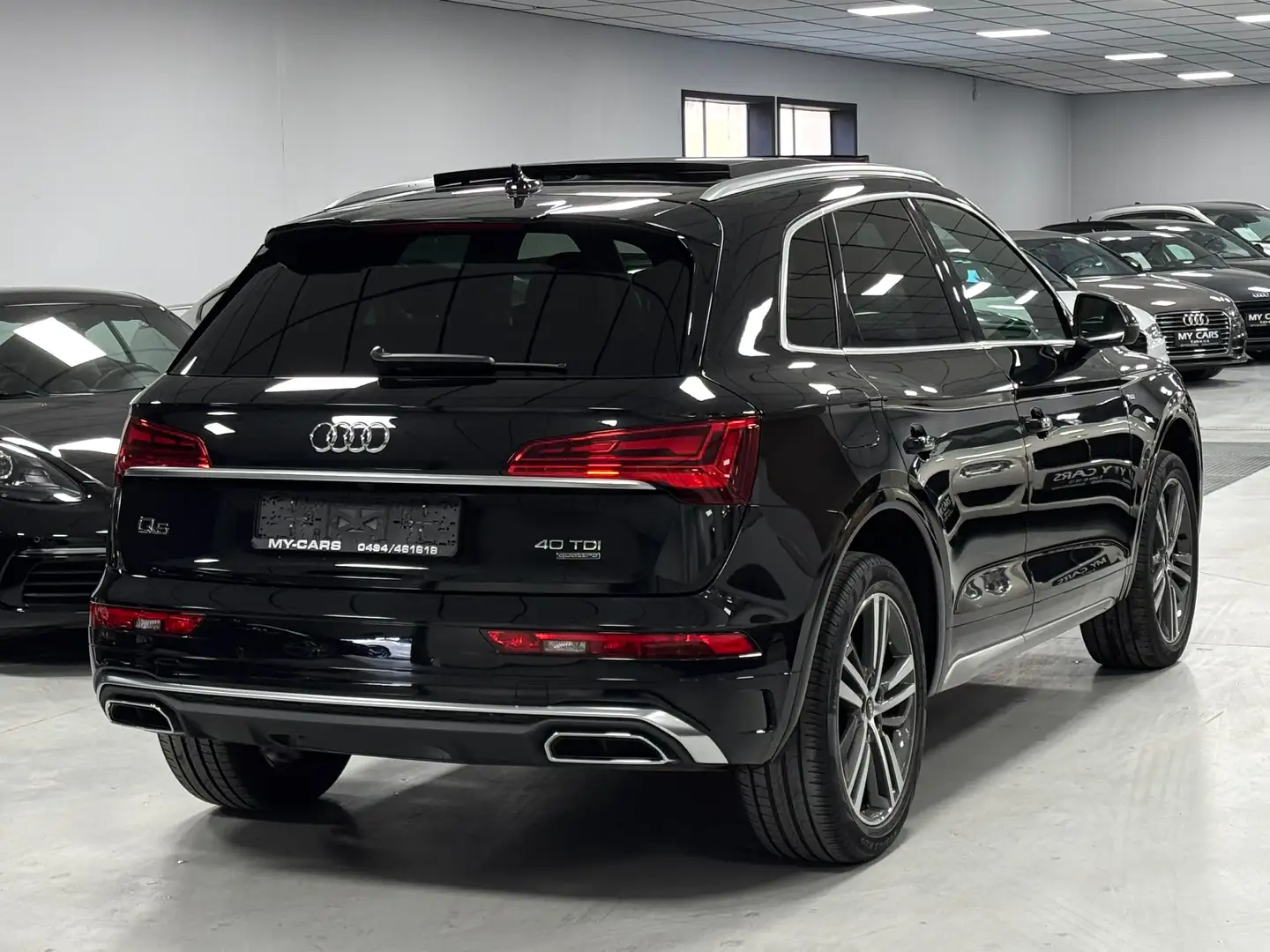 Audi Q5 2.0 TDi 204 Cv Q S-Line Compétiton Pano Full Zwart - 2