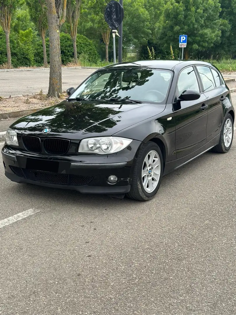 BMW 118 118d Attiva Nero - 1