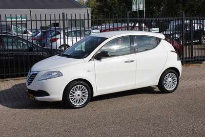 Lancia Ypsilon 0.9 TwinAir Silver Plus, Airco!