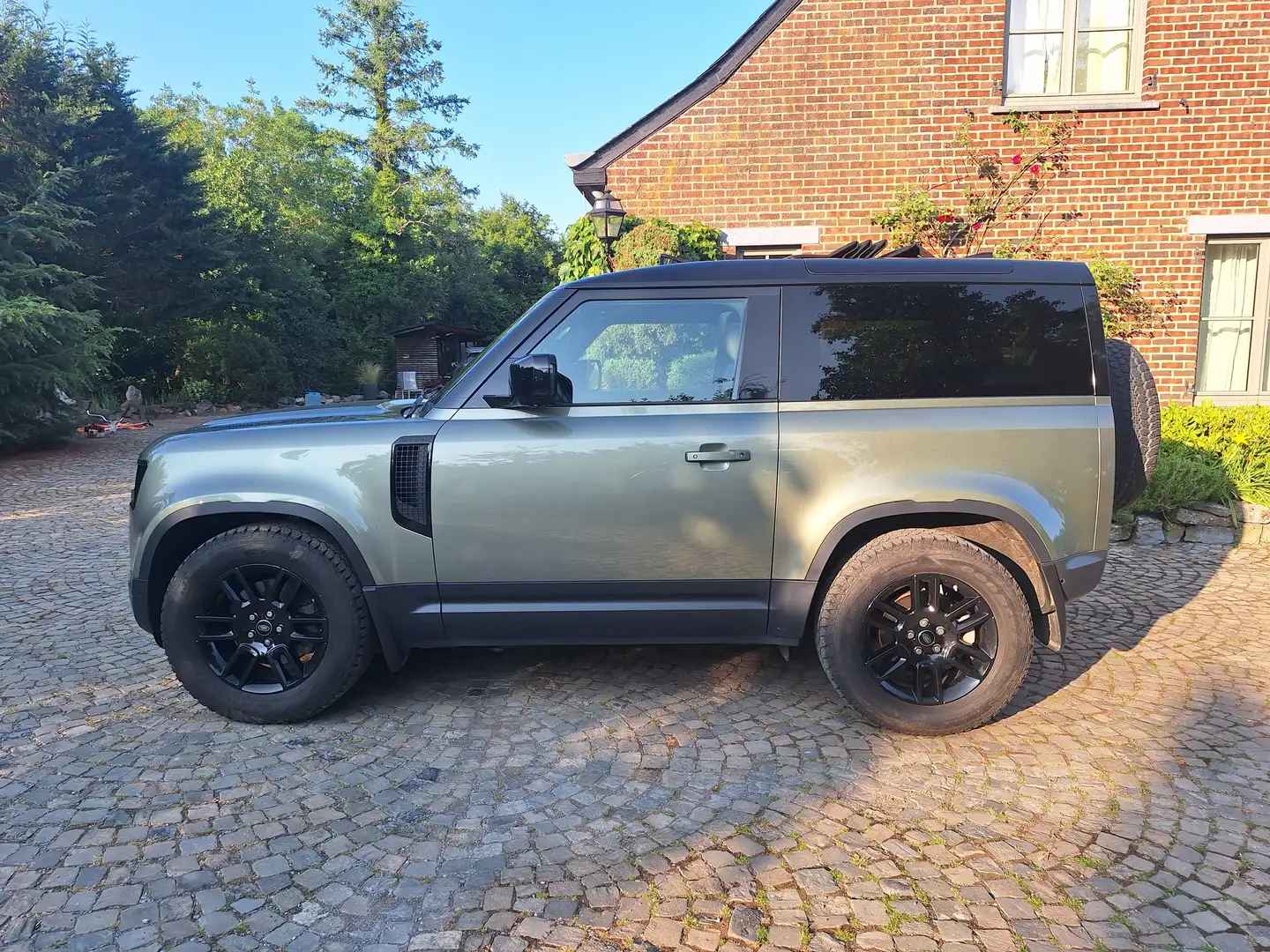 Land Rover Defender Defender 90 3.0 D MHEV D200 S Groen - 1