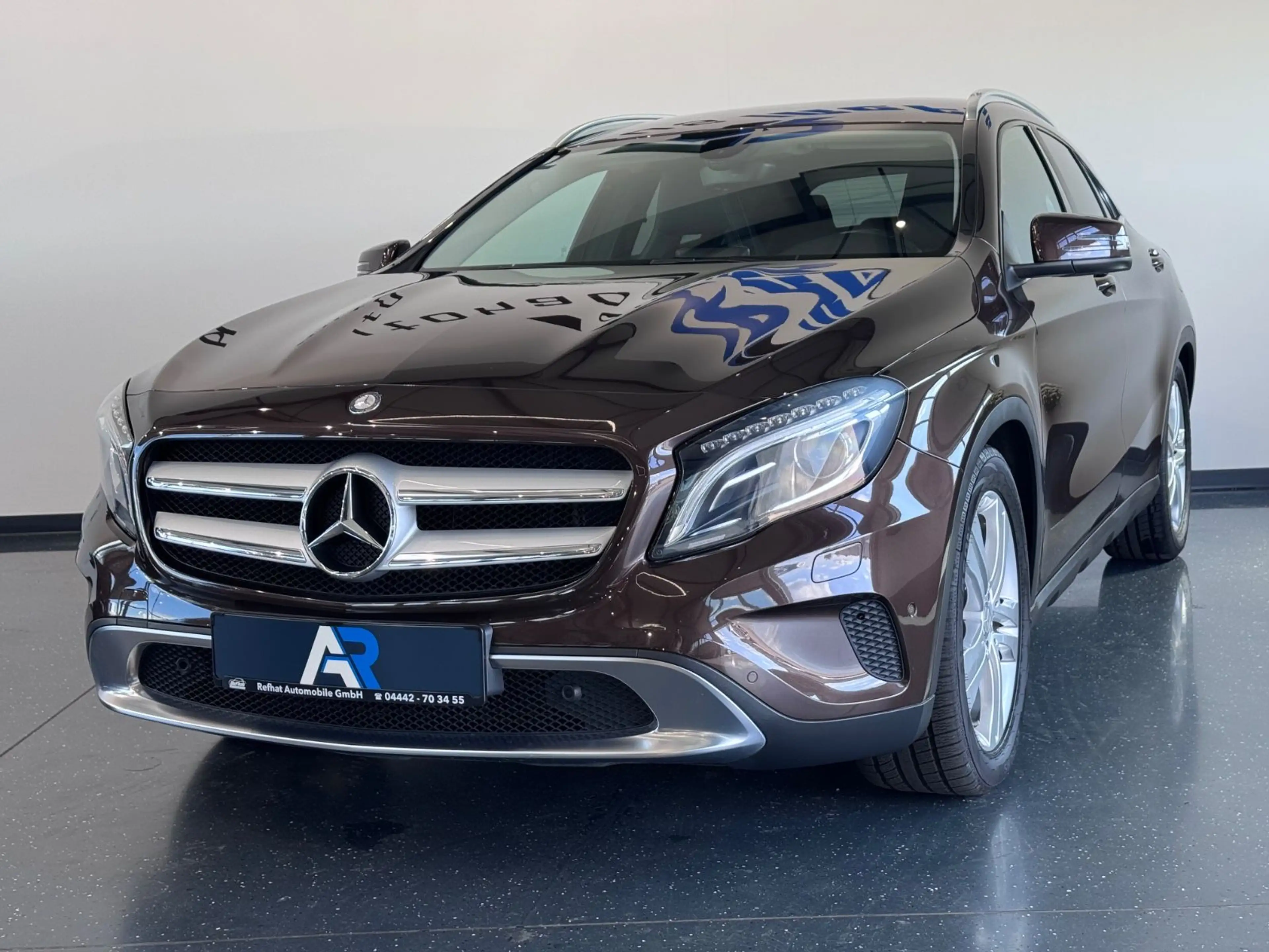 Mercedes-Benz GLA 200 *LED*XENON*SHZ*PDC*NAVI* — photo 2