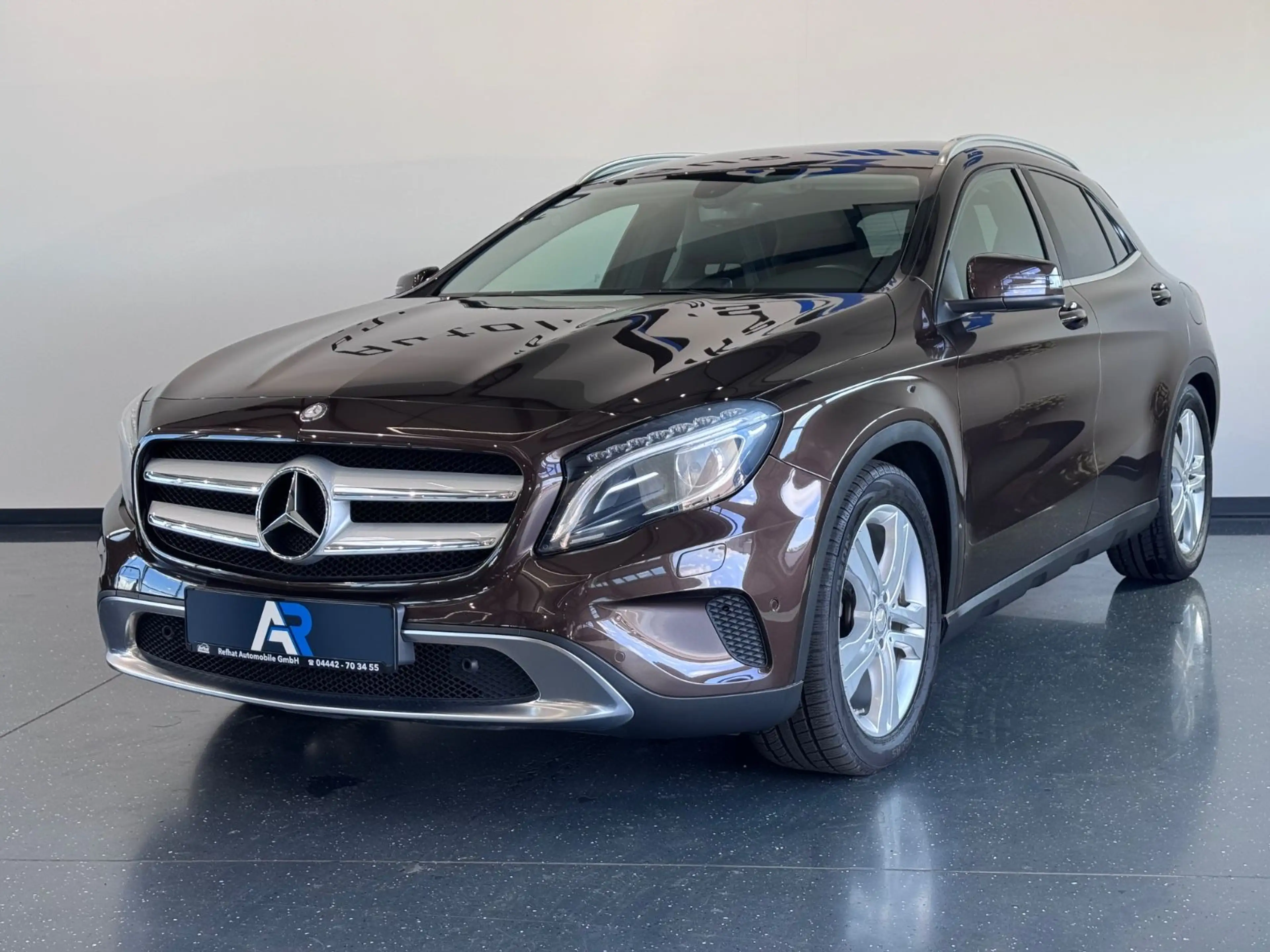 Mercedes-Benz GLA 200 *LED*XENON*SHZ*PDC*NAVI* — photo 3