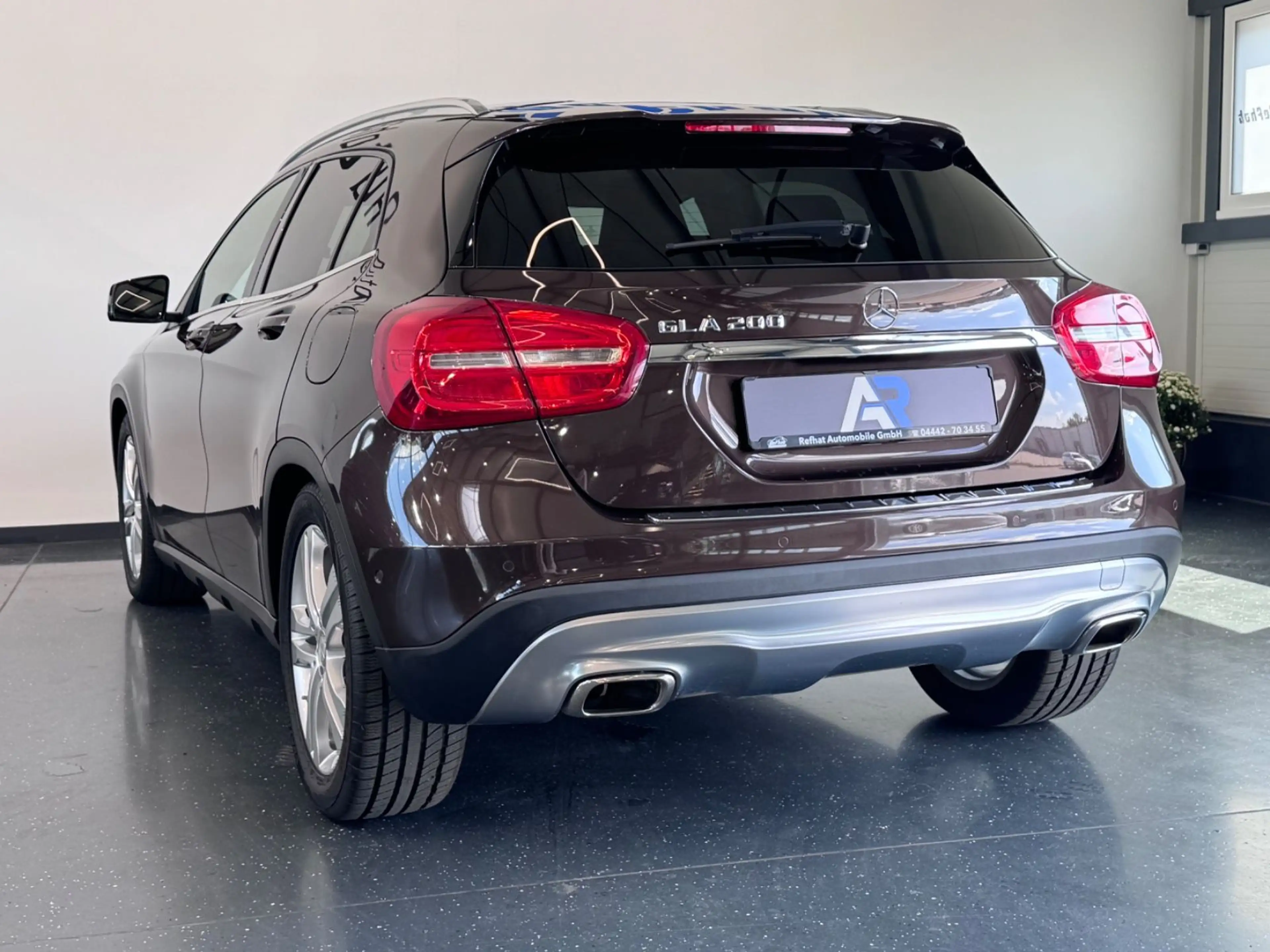 Mercedes-Benz GLA 200 *LED*XENON*SHZ*PDC*NAVI* — photo 11