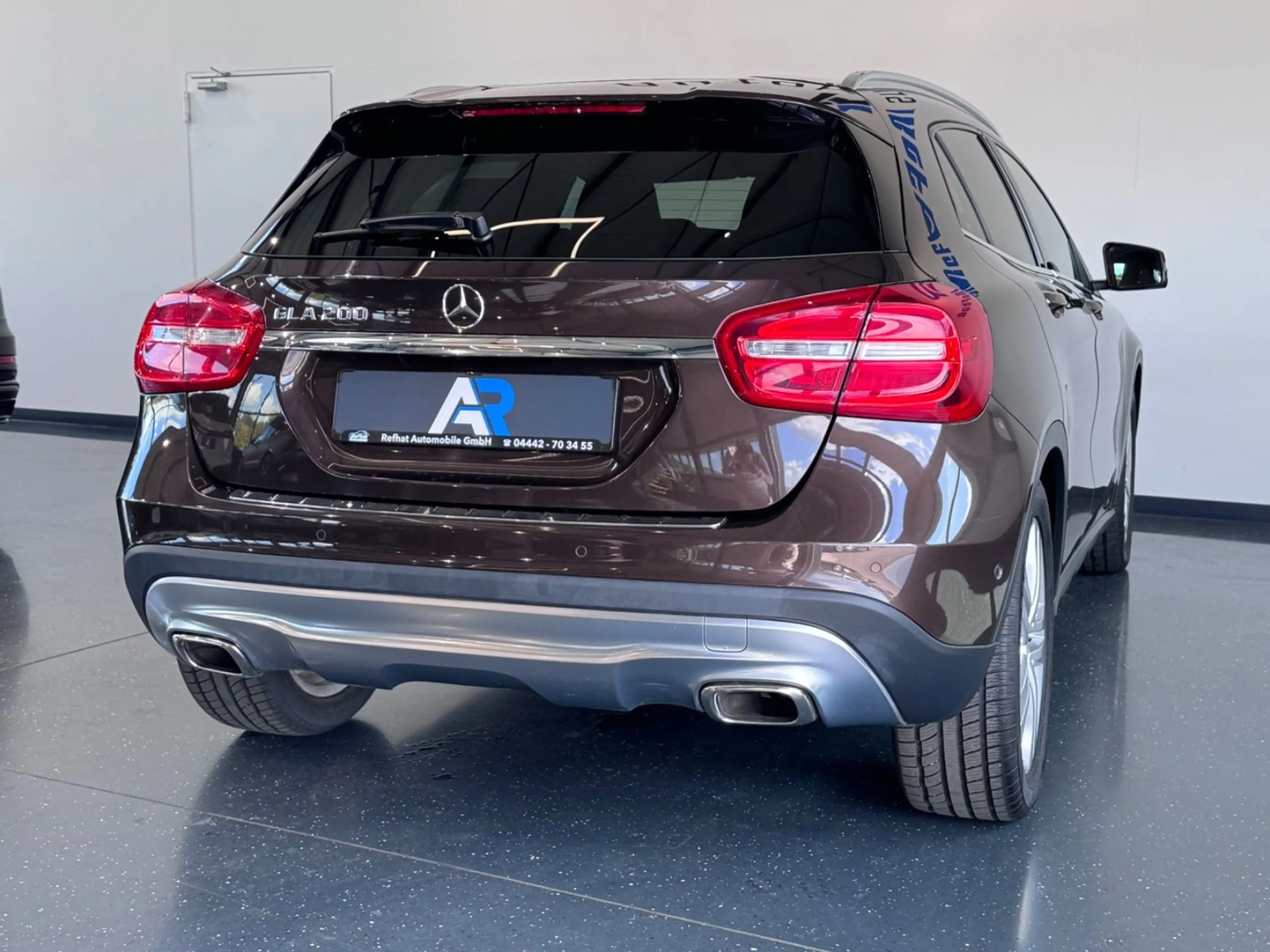 Mercedes-Benz GLA 200 *LED*XENON*SHZ*PDC*NAVI* — photo 7