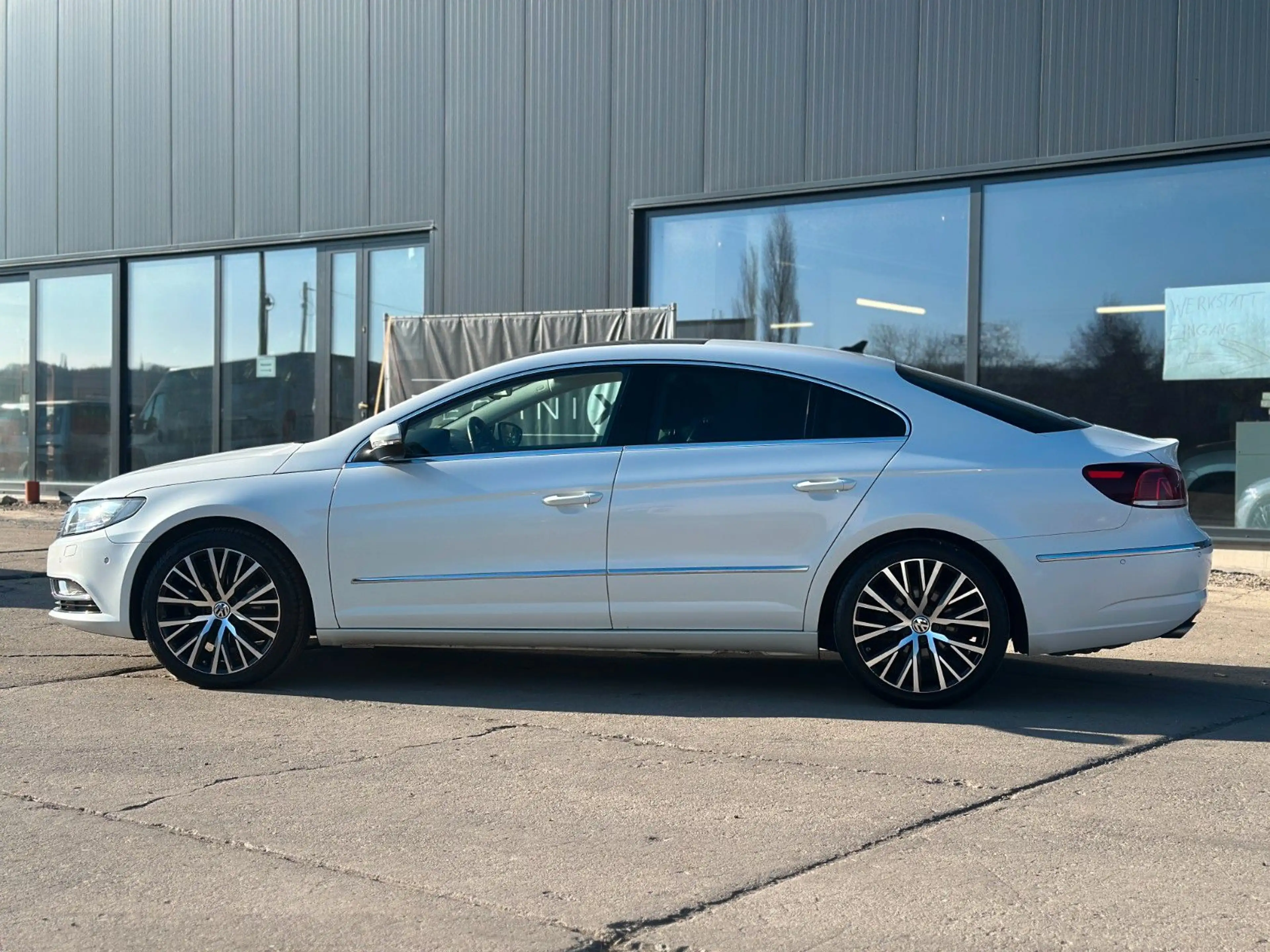 Volkswagen CC VW Passat CC / 4Motion/Kamera/Standheizung — photo 6