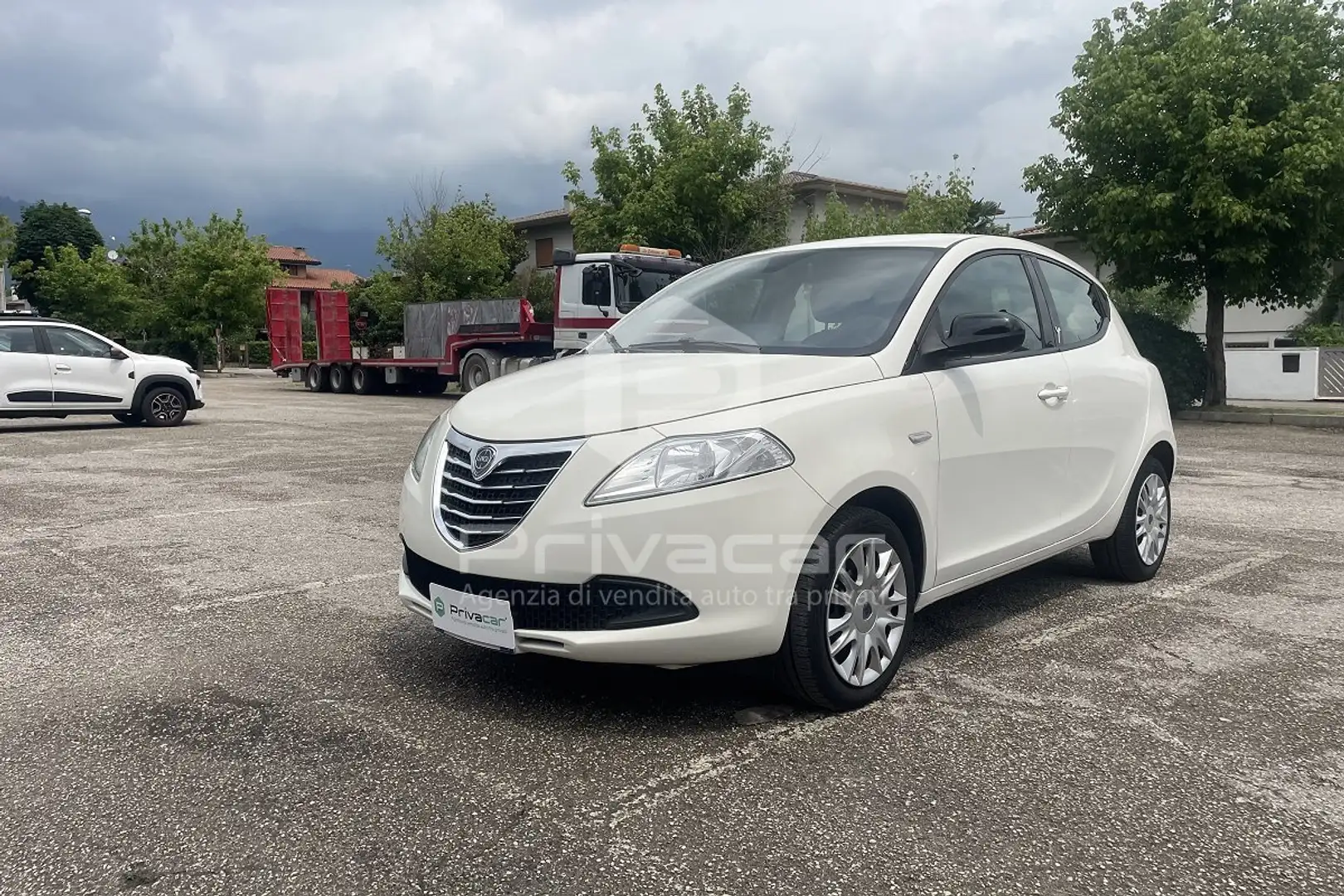 Lancia Ypsilon Ypsilon 1.2 69 CV 5 porte GPL Ecochic Elefantino Weiß - 1