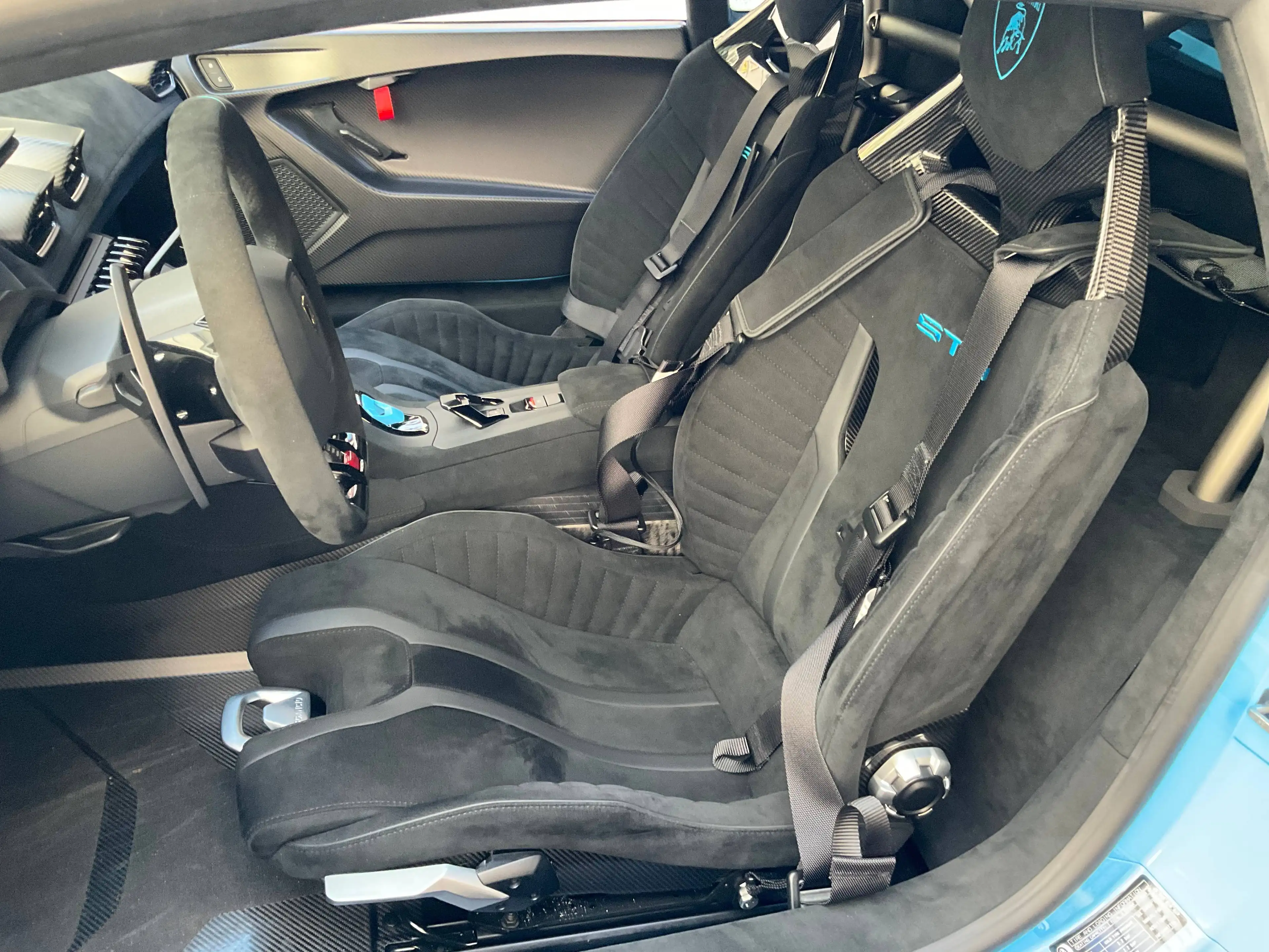 Lamborghini Huracán STO 1.owner deutsche Auslieferung rare Blue Cepheus only 1200Km — photo 25