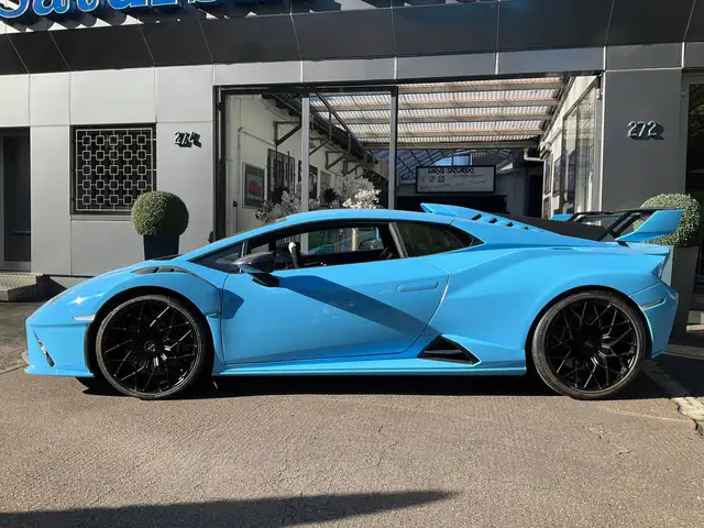 Lamborghini Huracán STO 1.owner deutsche Auslieferung rare Blue Cepheus only 1200Km