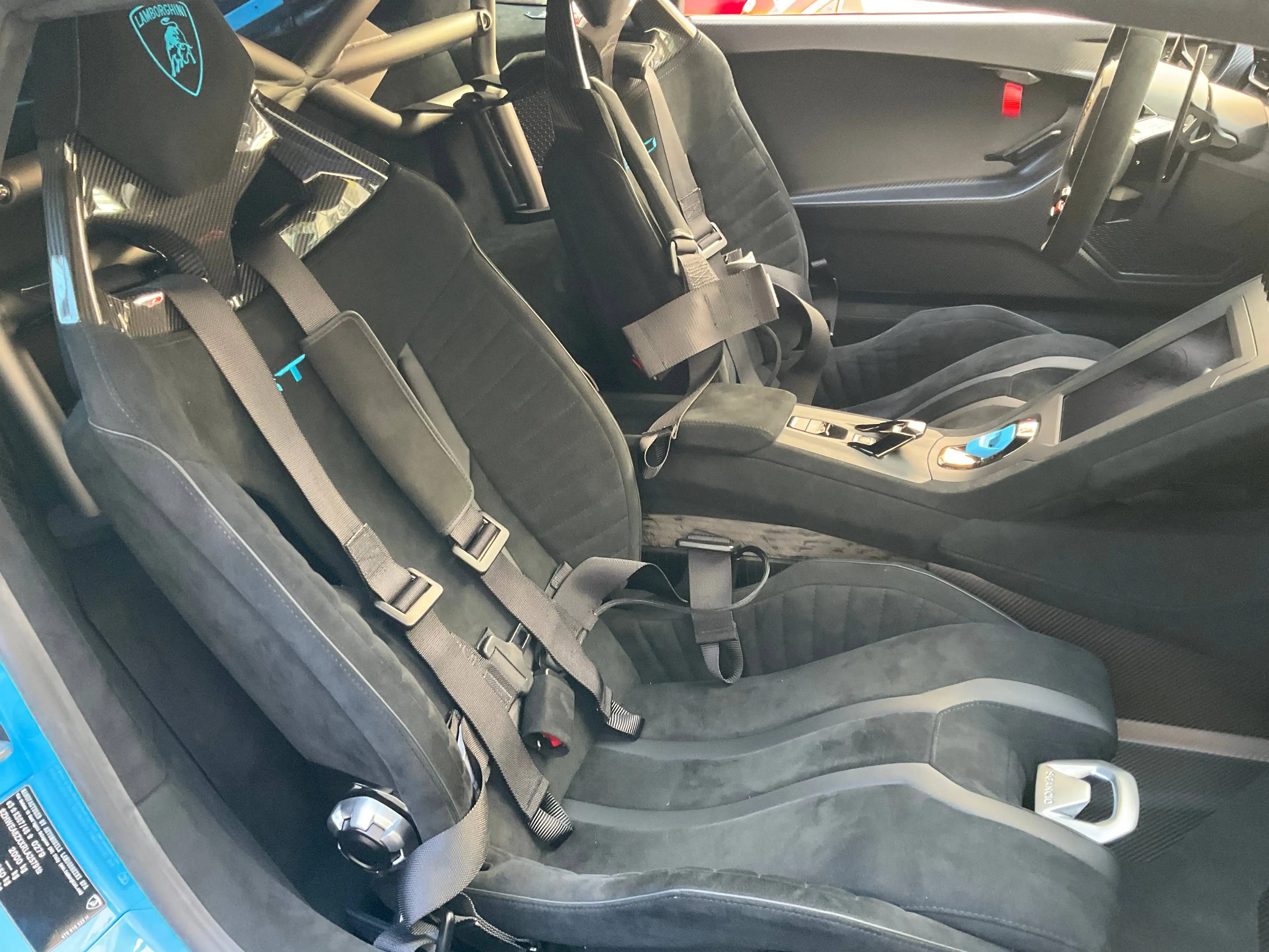 Lamborghini Huracán STO 1.owner deutsche Auslieferung rare Blue Cepheus only 1200Km — photo 21