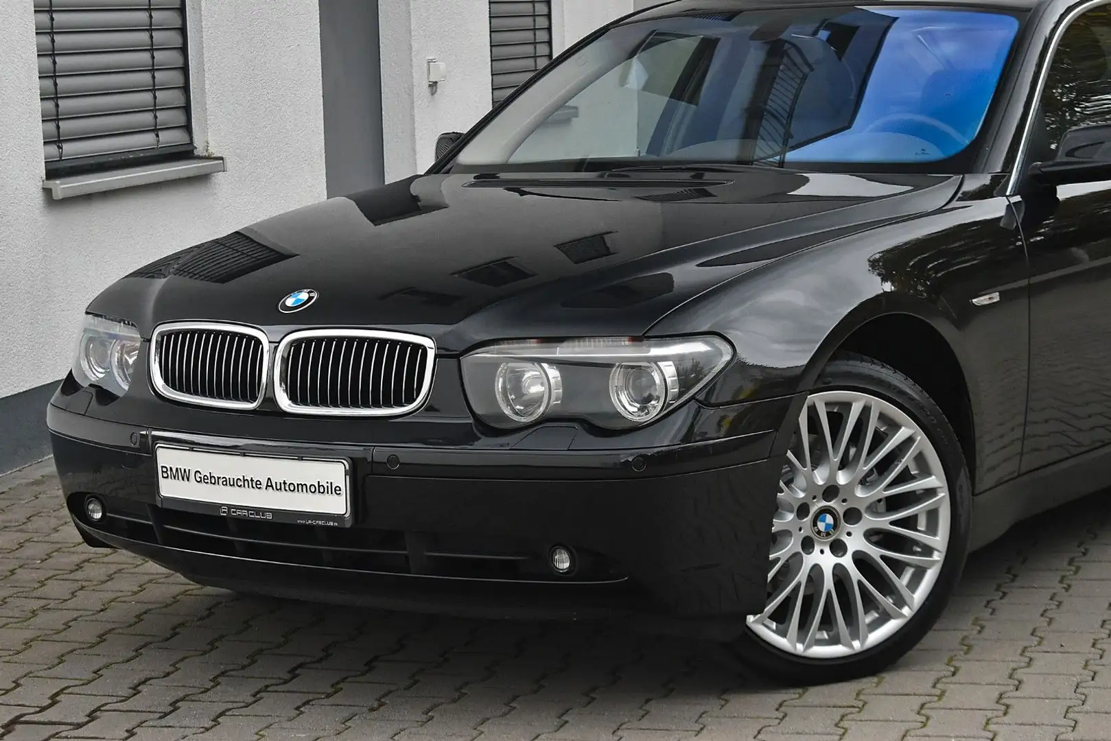 BMW 745 iA*Massage! Lenkradheizung! Soft Close! AHK!* Schwarz - 1