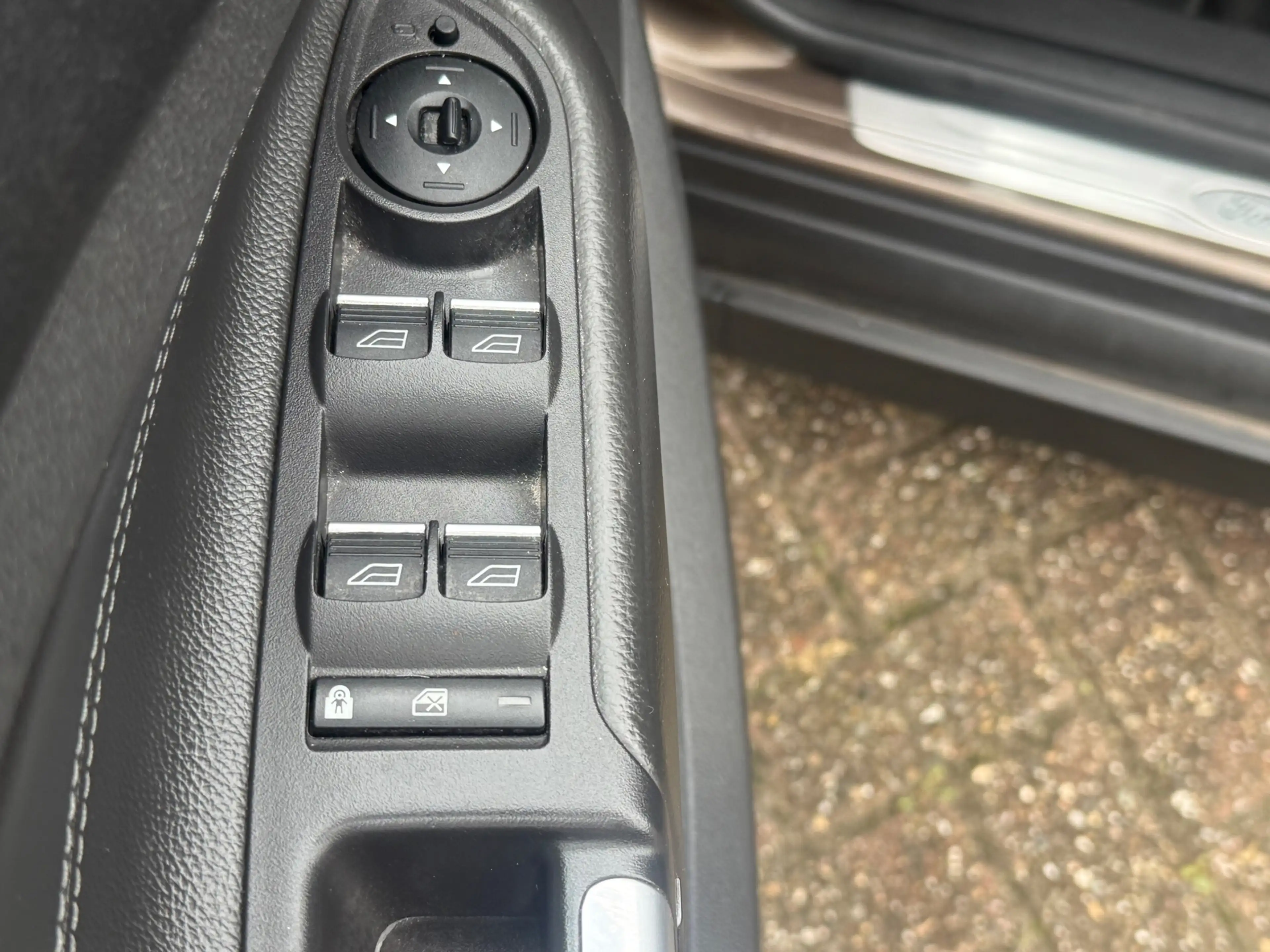 Ford C-Max 1.5 Titanium Automaat — photo 10