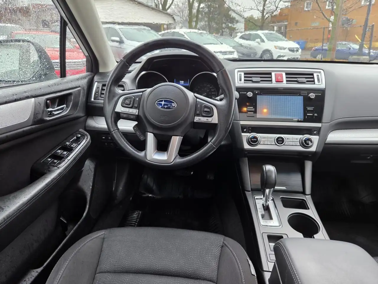 Subaru Legacy снимка Subaru Legacy