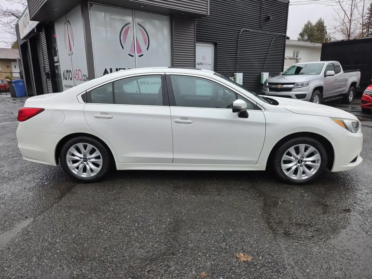 Subaru Legacy снимка Subaru Legacy