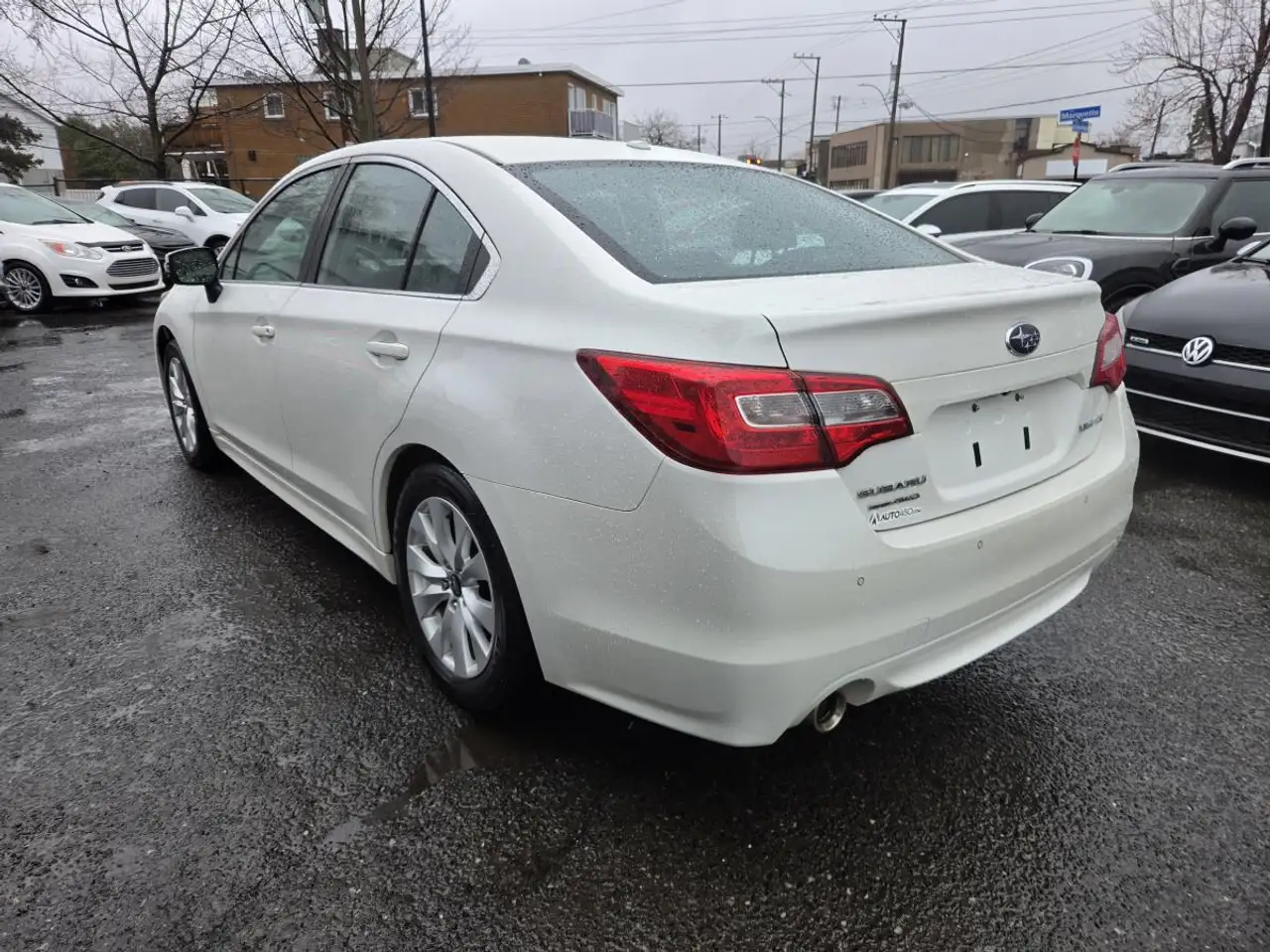Subaru Legacy снимка Subaru Legacy
