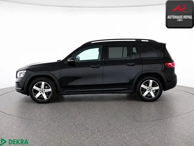 Mercedes-Benz GLB view 2