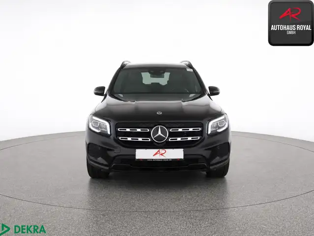 Mercedes-Benz GLB view 8