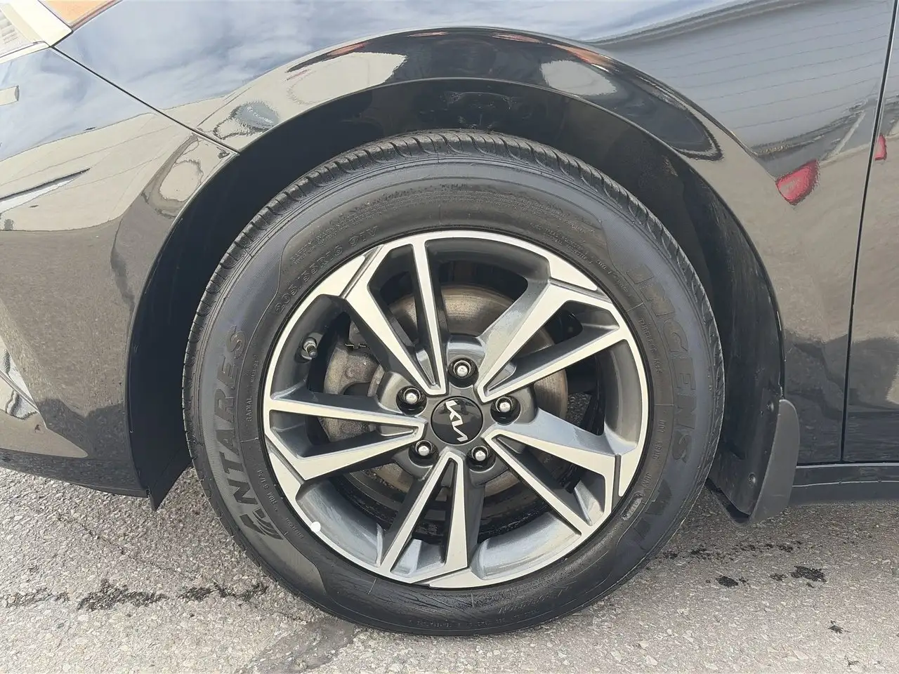 Kia Forte снимка Kia Forte