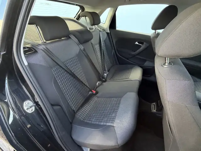 Volkswagen Polo view 15