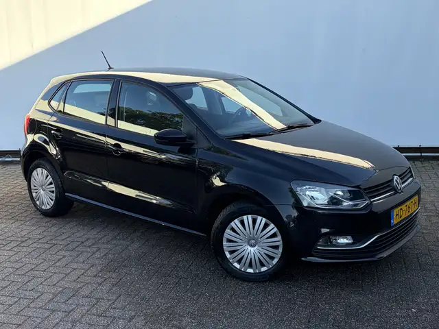 Volkswagen Polo view 13