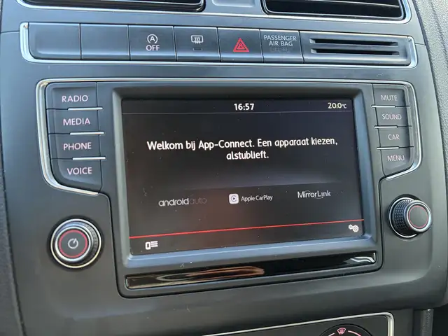 Volkswagen Polo view 5