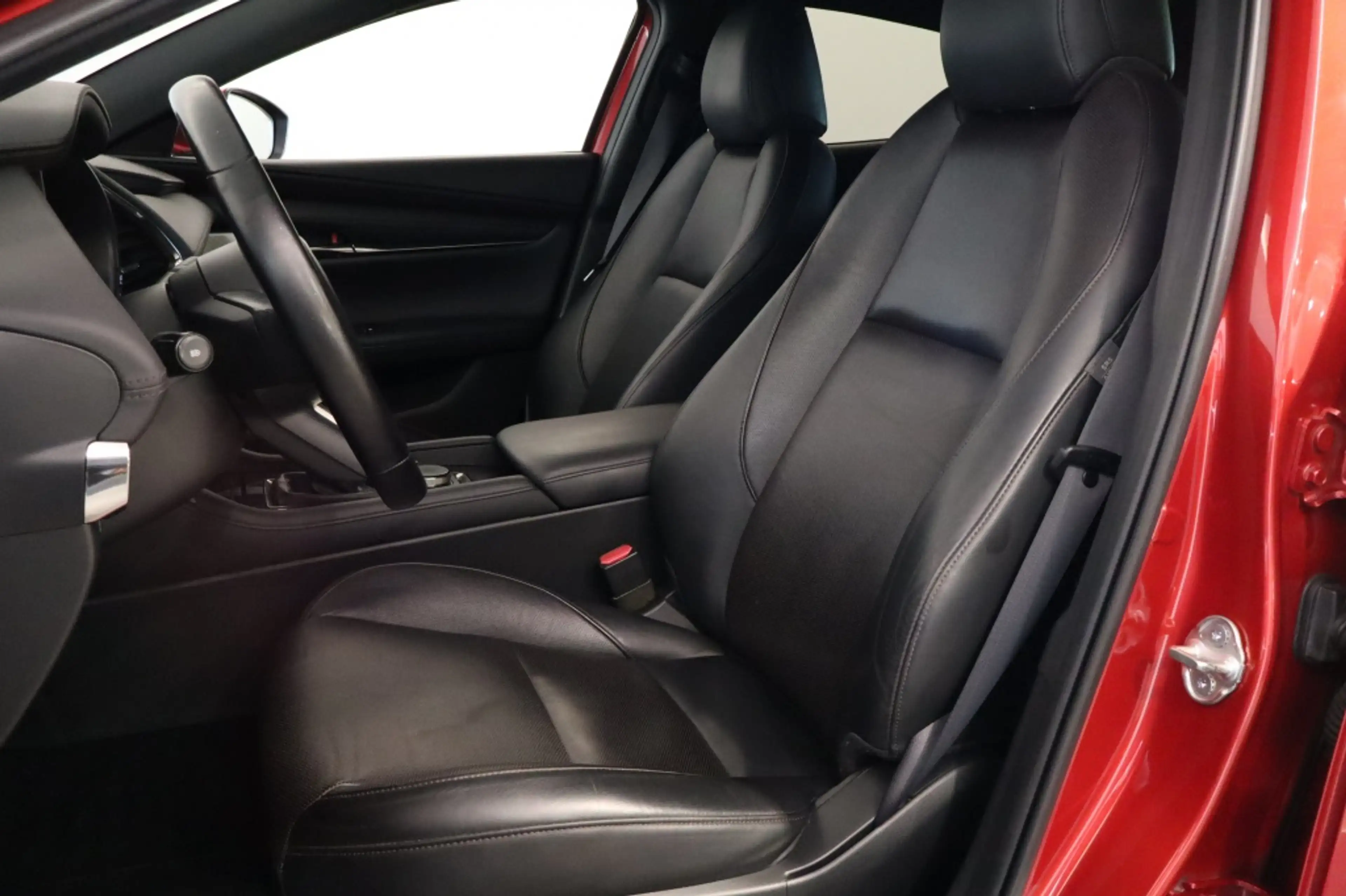 Mazda 3 Hatchback Skyactiv-G 122pk Luxury — photo 8