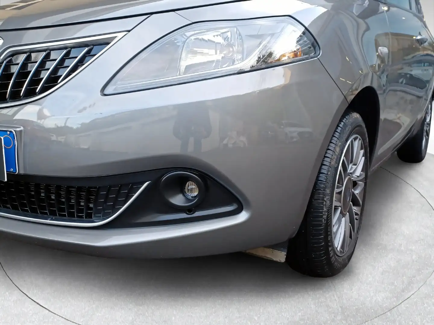 Lancia Ypsilon My23 1.0 Firefly 70 CvStart&Stop Hybrid Gold - 2