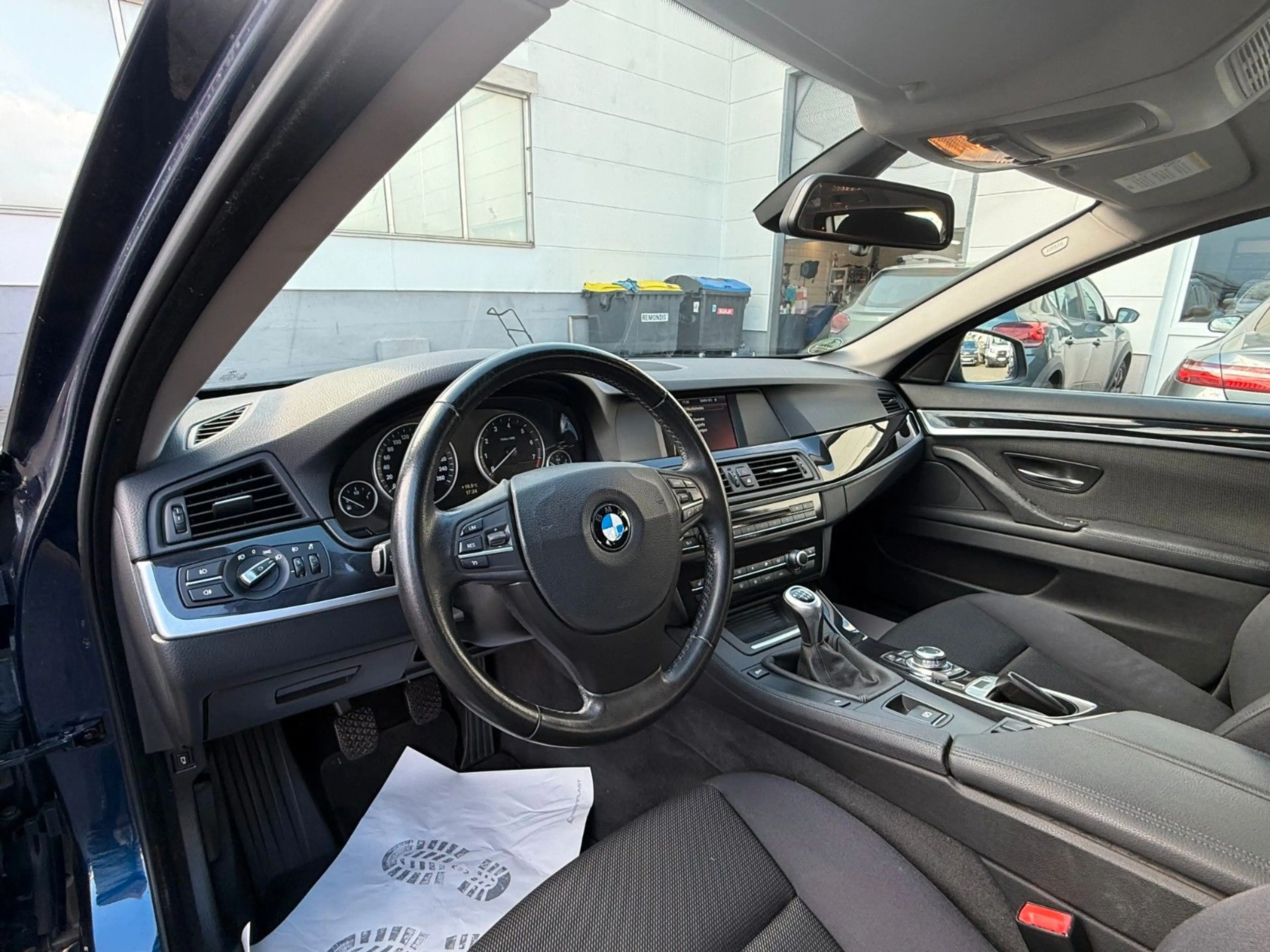 BMW 523 5 Touring KLIMA/AHK/SHZ/PDC/8FACH — photo 9