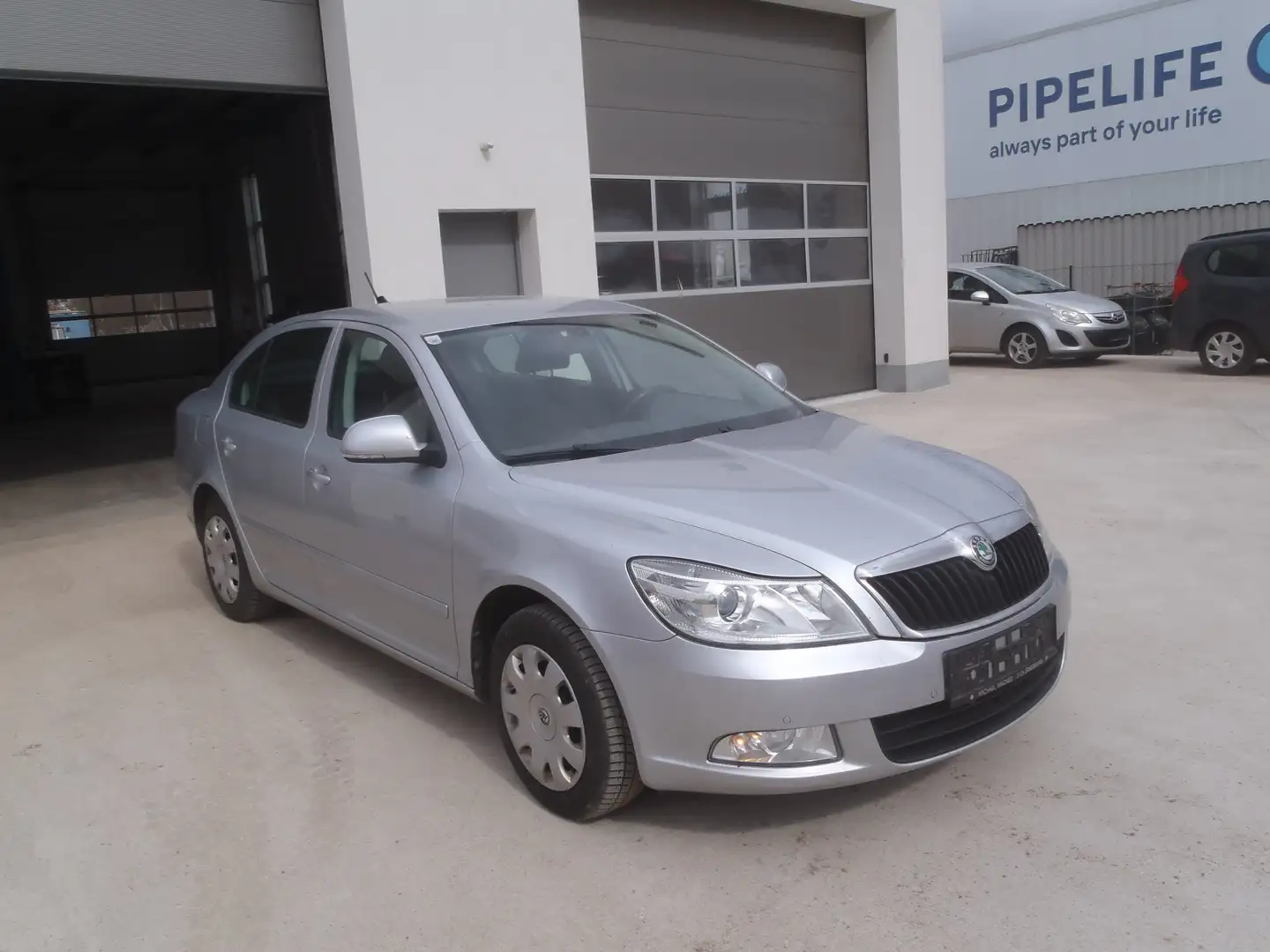 Skoda Octavia Octavia 1,6 Elegance TDI CR DPF Elegance Grau - 2