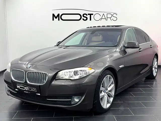 BMW 550 i Aut. ***V8 | xDrive | Schiebedach***