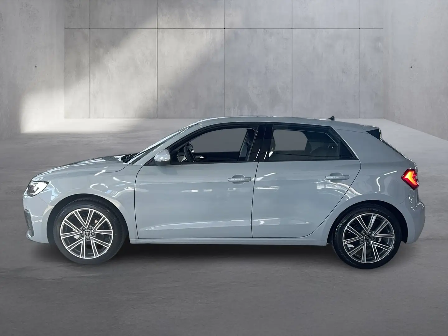 Audi A1 25 TFSI intense Grau - 2