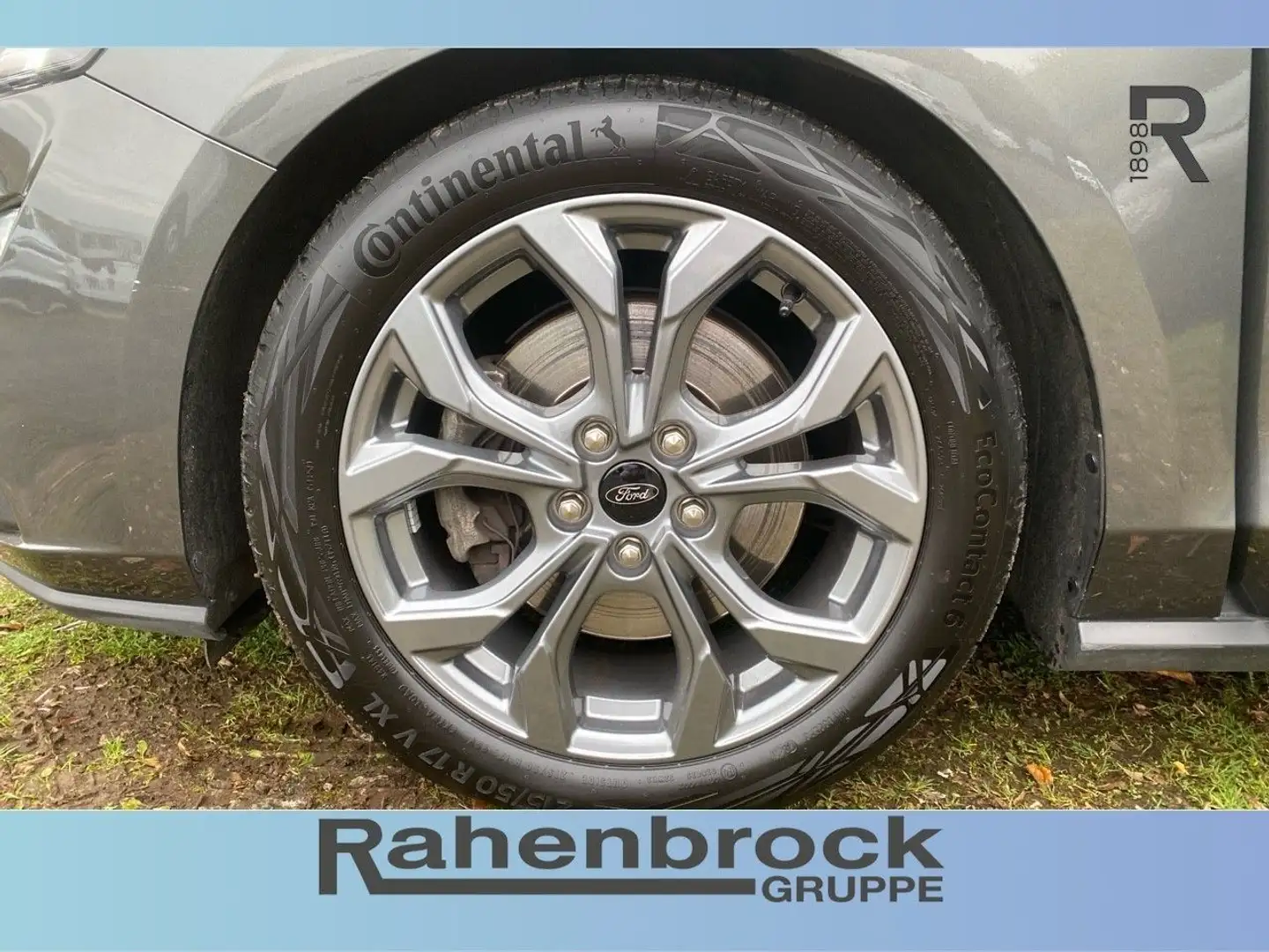 Ford Focus Turnier Titanium EcoBoost Gris - 2