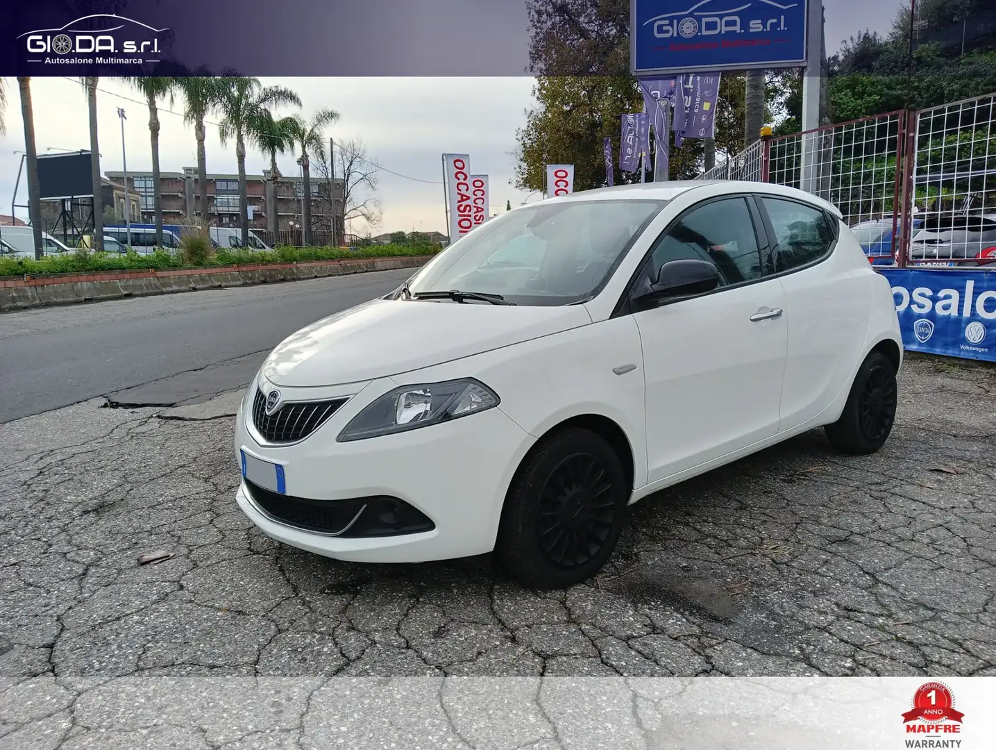 Lancia Ypsilon 1.0 FireFly 5 porte S&S Hybrid Ecochic Silver Blanc - 1
