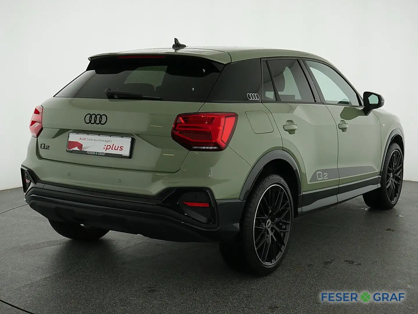 Audi Q2 35 TFSI S tronic edtion one S Line Leder,Matrix,Na Grün - 2