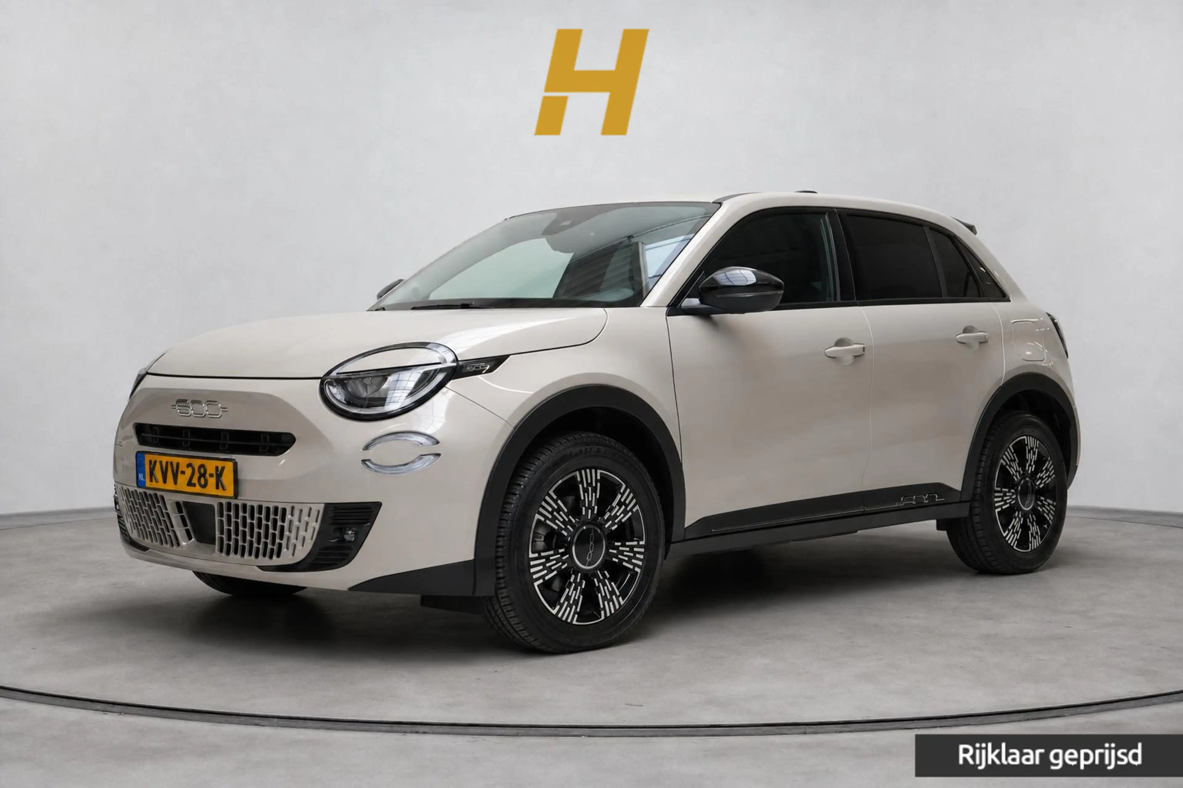 Fiat 600 1.2 Hybrid Urban | Achteruitrijcamera | Carplay |