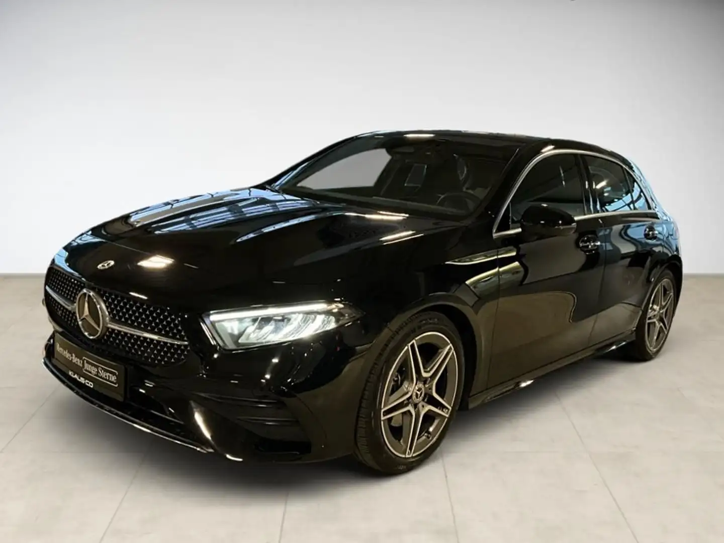 Mercedes-Benz A 200 AMG Advance AUT Kam. KlimaA LED LM PDC SHZ Schwarz - 1
