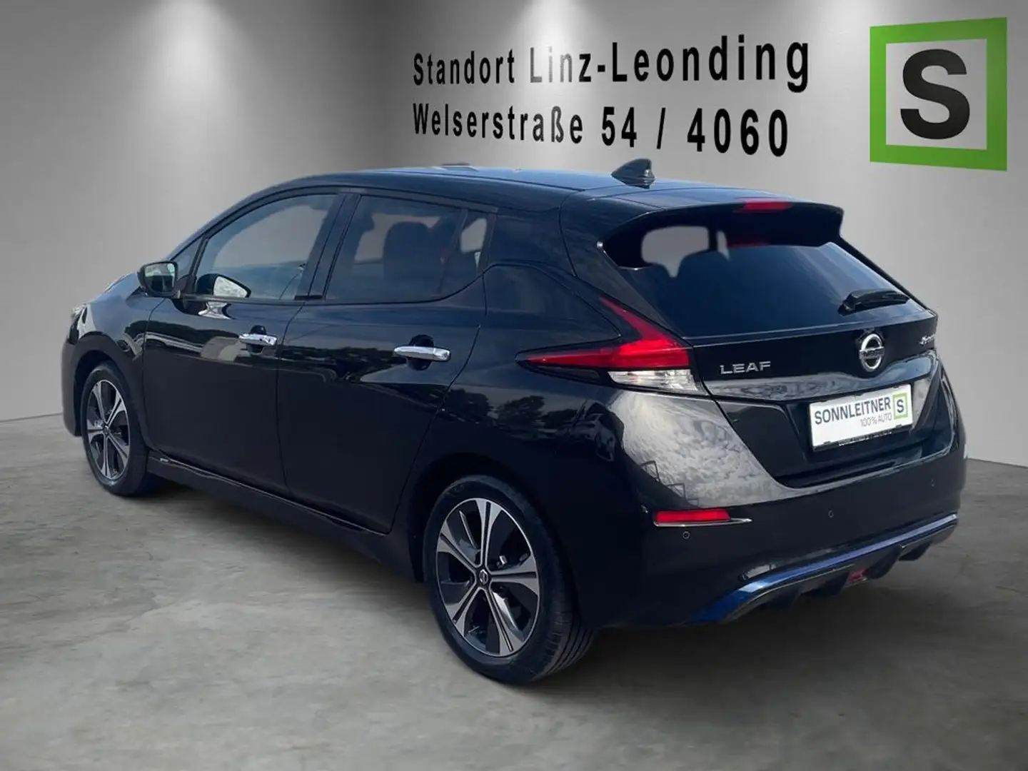 Nissan Leaf LEAF (ZE1) N-Connecta Schwarz - 2