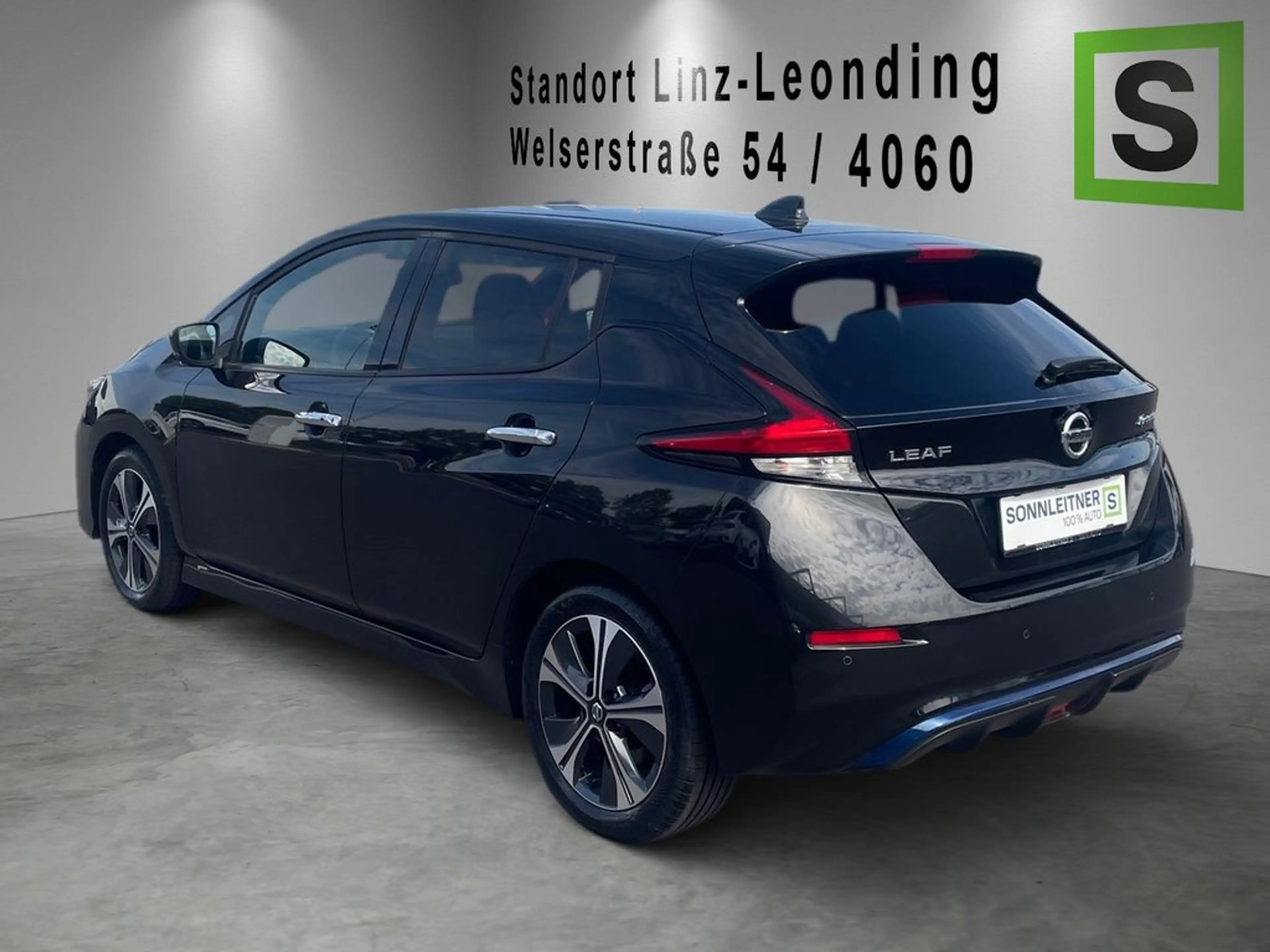 Nissan Leaf LEAF (ZE1) N-Connecta MY21 Option Option: Winterpaket Option: LED — photo 2