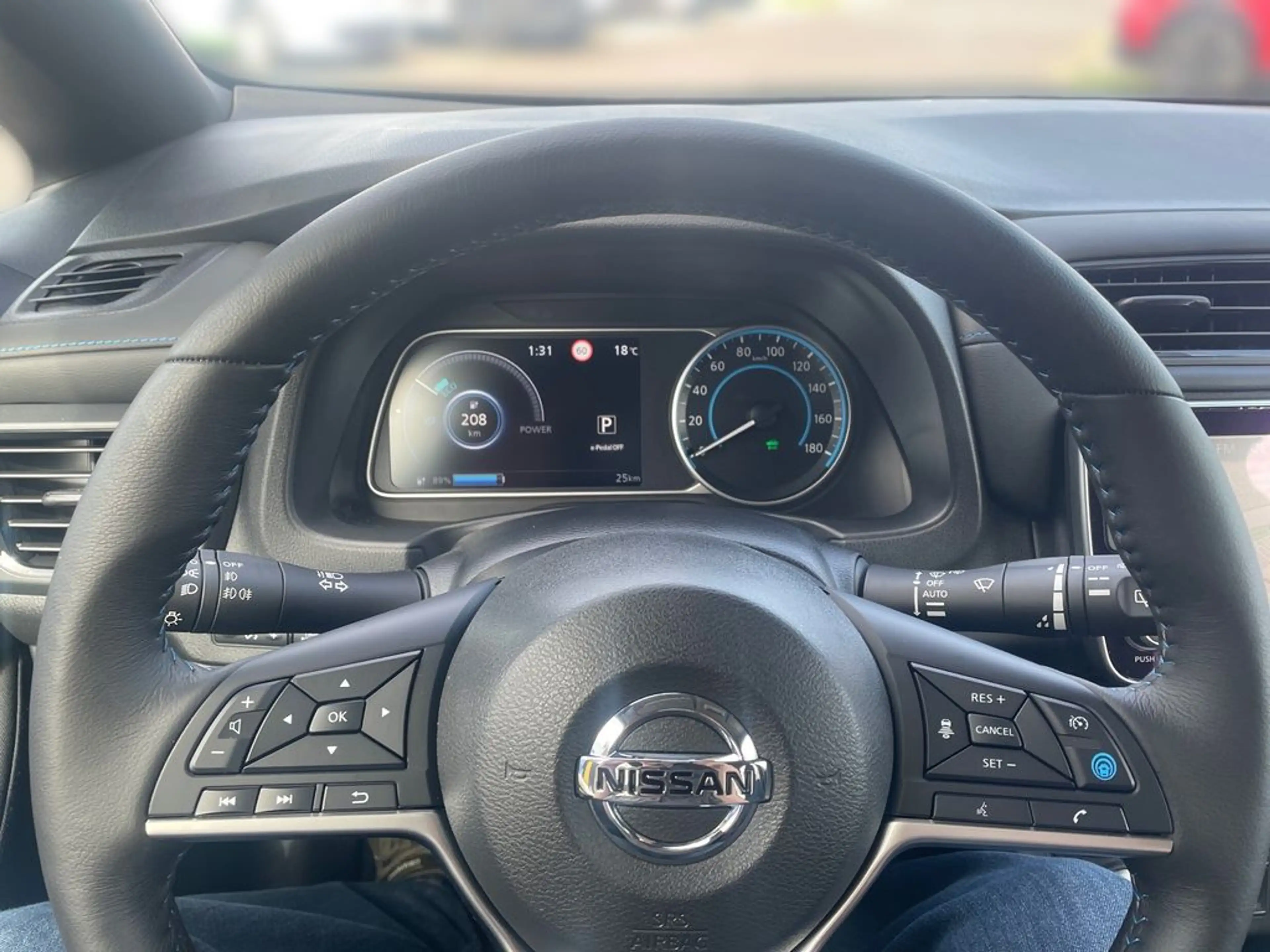 Nissan Leaf LEAF (ZE1) N-Connecta MY21 Option Option: Winterpaket Option: LED — photo 7